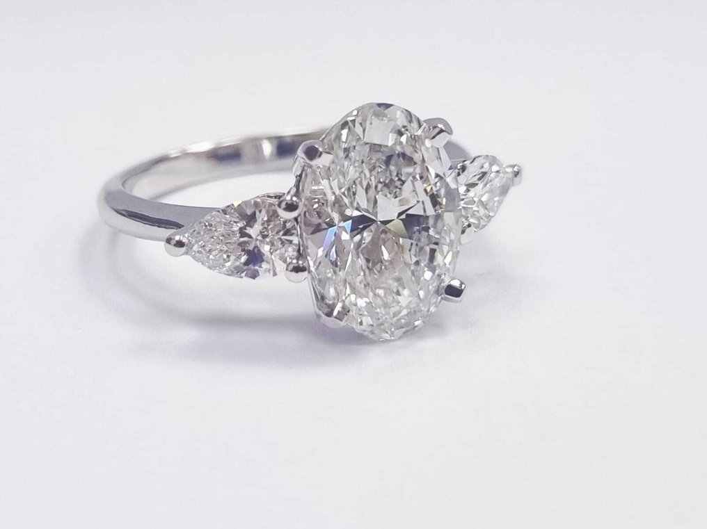 Kihlasormus - 14 kt. Valkokulta - 4.21ct. tw. Timantti (Laboratoriossa kasvatettu) - Timantti #1.0