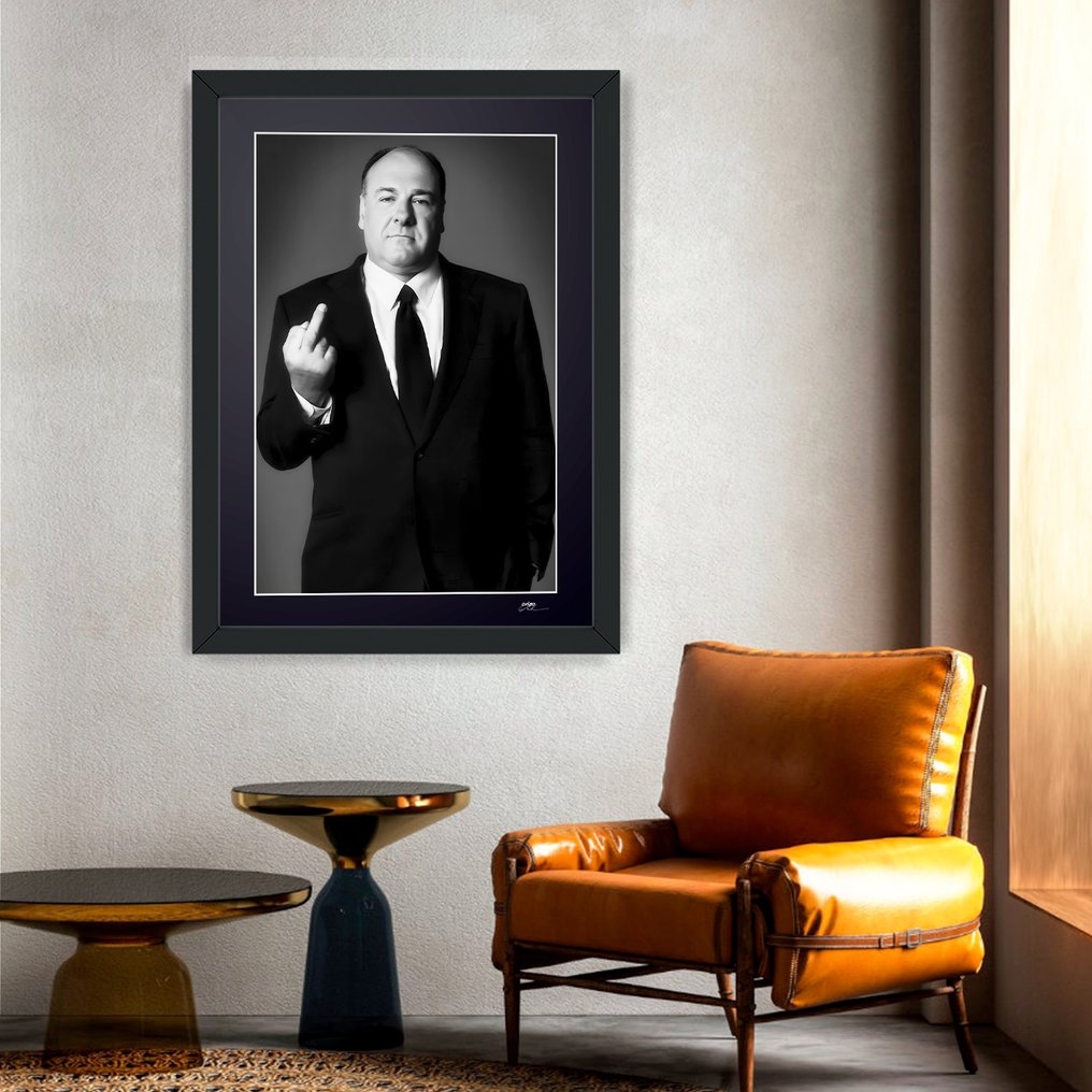 James Gandolfini - The Sopranos - Fine Art Photography - Luxury Wooden Frame 70X50 cm - Limited Edition 03 of 30 - Serial 20115 - Original Certificate (COA), Hologram - 100% New. Shipping Reduction from 3 items #1.0
