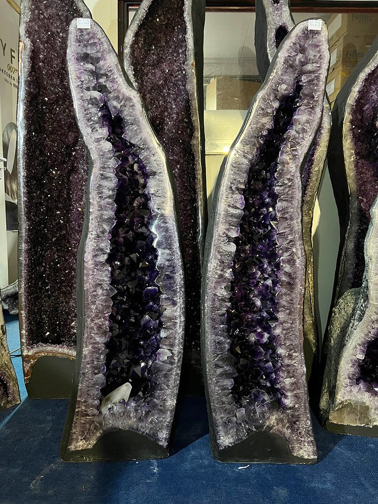 Ametista Geode - Altezza: 125 cm - Larghezza: 33 cm- 227 kg - (2) #1.0