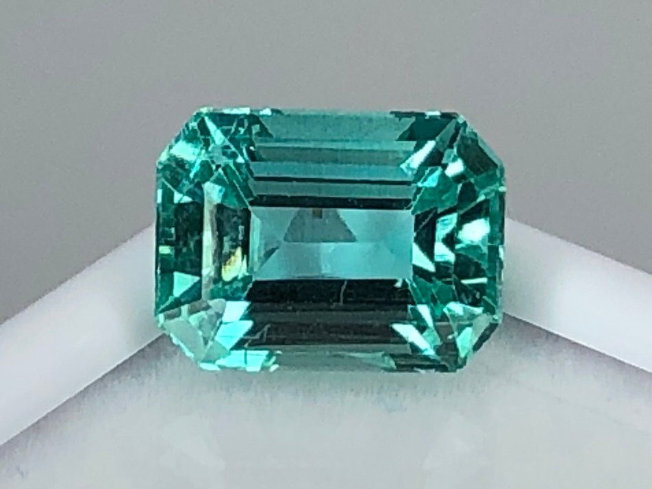 绿色 祖母绿  - 2.07 ct - 国际宝石研究院（IGI） - 投资级作品 #1.0