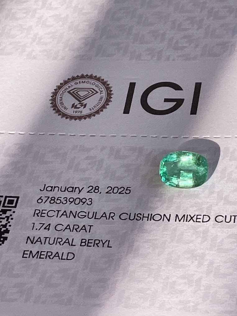 1 pcs Verde Smarald - 1.74 ct - IGI (Institutul gemologic internațional) #3.2