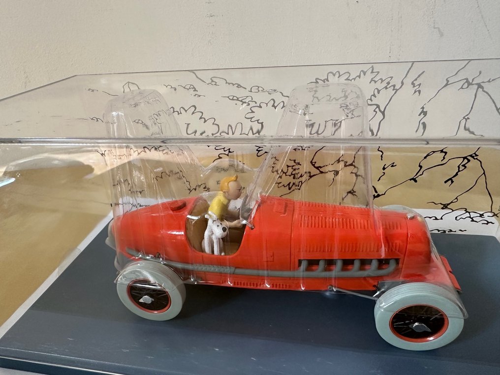 Moulinsart - Hachette - Tintin - Modèle 1/24e - Le Bolide Rouge - N°1 Les Cigares du Pharaon - Mint Sealed #3.2