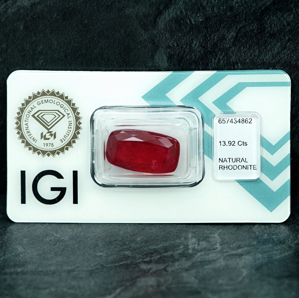 1 pcs Red Diamond - 13.92 ct - International Gemological Institute (IGI) - RHODONITE #1.0