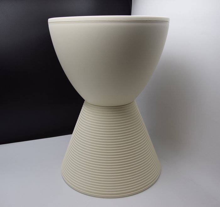 Kartell - Philippe Starck - Pall - Prins Aha - Färgad polypropen i massa #1.0