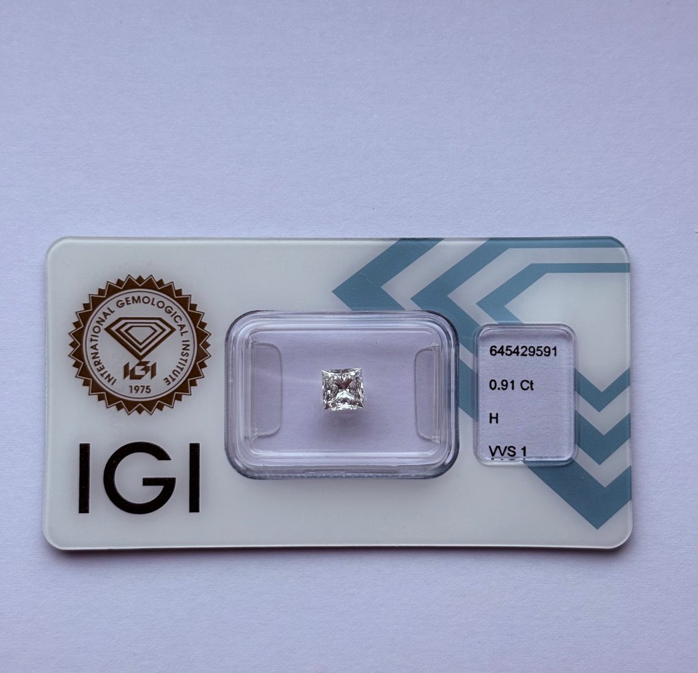 1 pcs 鑽石  (天然)  - 0.91 ct - 方形 - H(次於白色的有色鑽石) - VVS1 - 國際寶石學院（International Gemological Institute (IGI)） #1.0