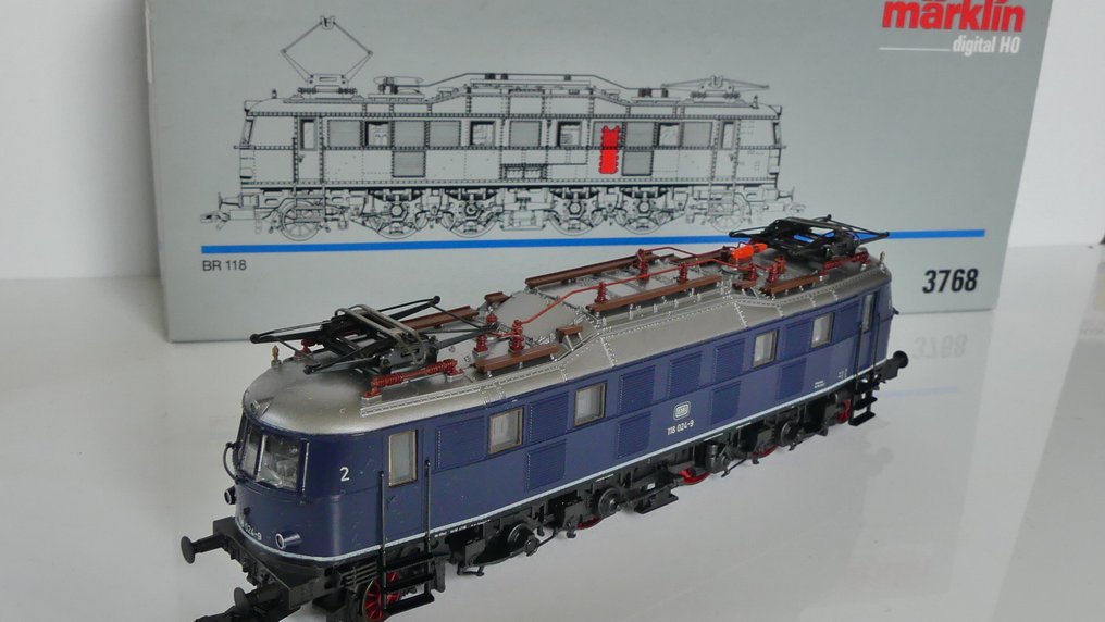 Märklin H0 - 3768 - Electric locomotive (1) - BR 118 - DB #1.0
