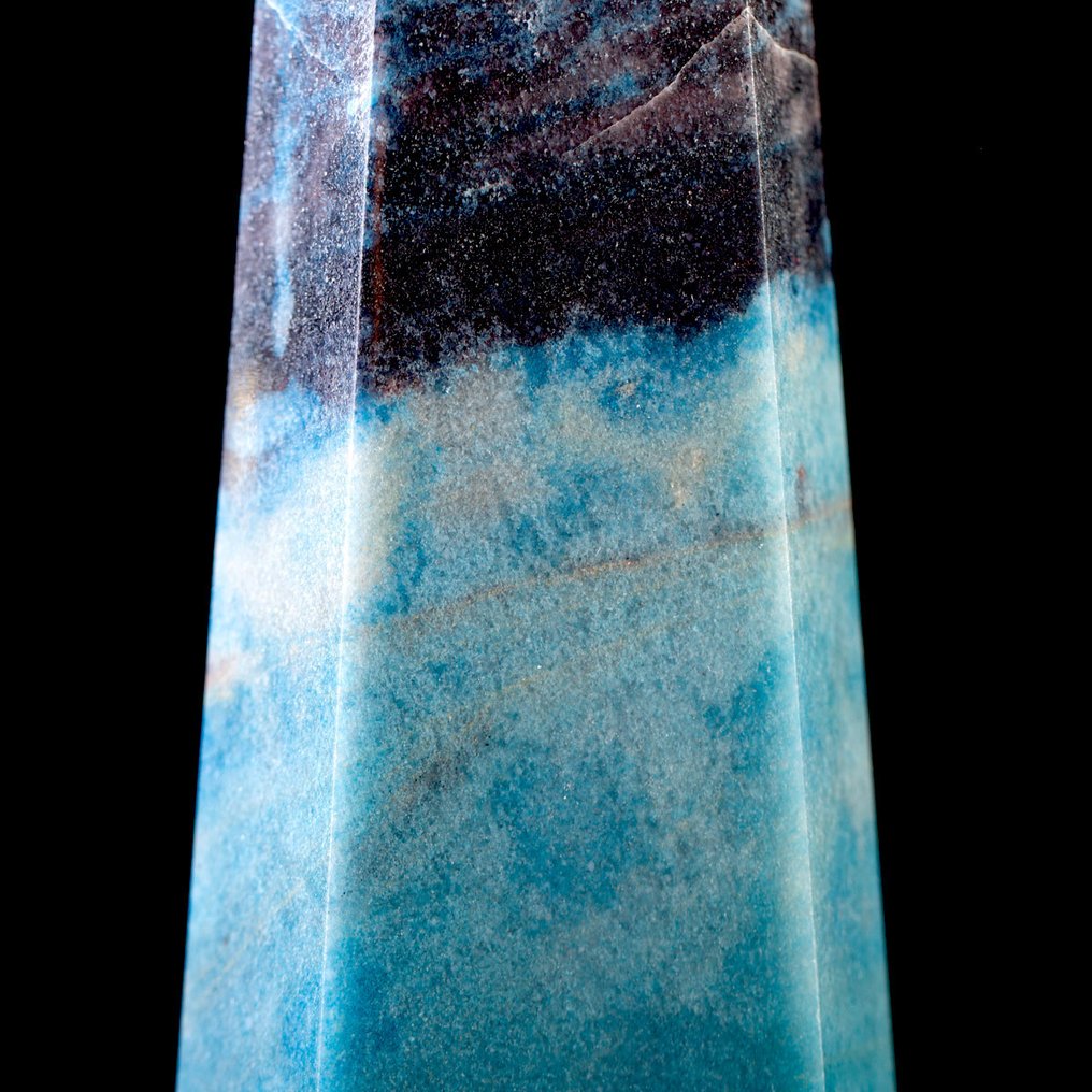 Natural stratifications of quartz, lazulite, and scorzalite. Trolleite Obelisks - Height: 225 mm - Width: 80 mm- 1483 g #2.1