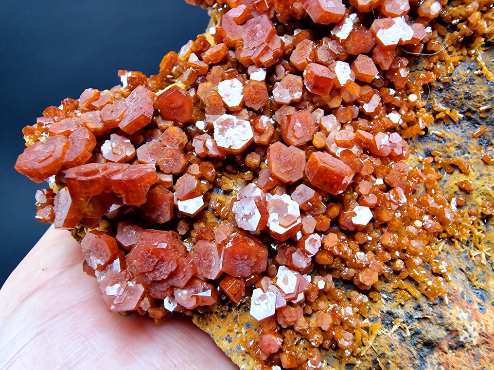 钒铅矿 最具攻击性的橙红色 - 高度: 130 mm - 宽度: 90 mm- 405 g - (1) #1.0