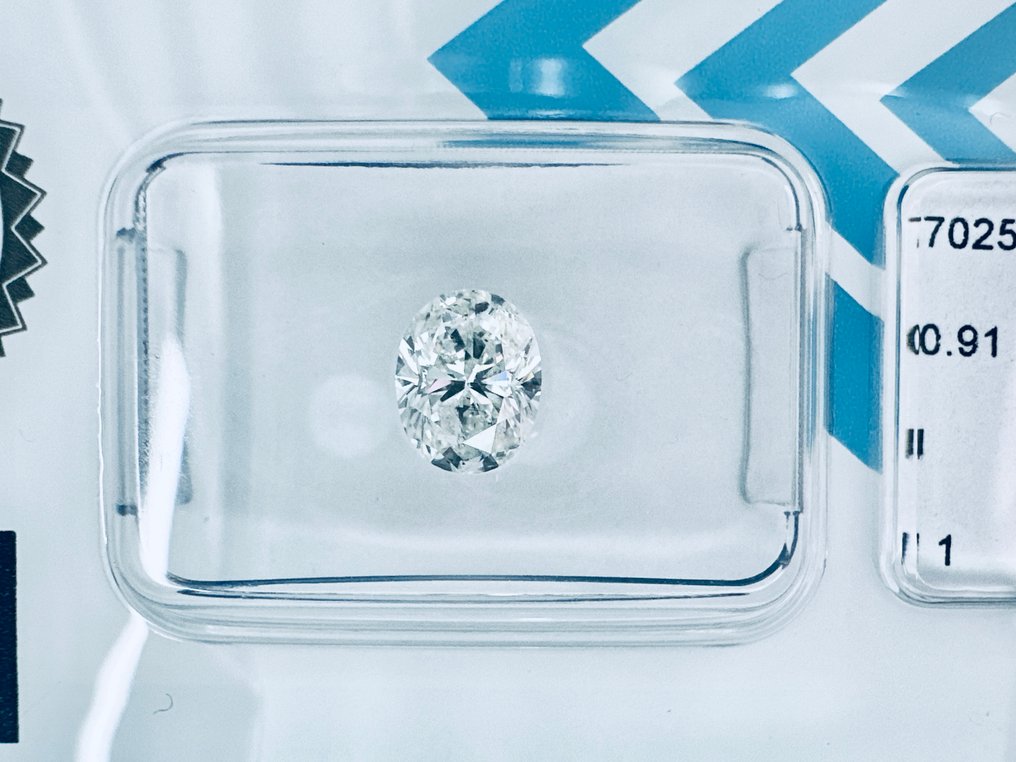 1 pcs 钻石  (天然)  - 0.91 ct - 椭圆形 - I - I1 内含一级 - 国际宝石研究院（IGI） - （自然） #1.0