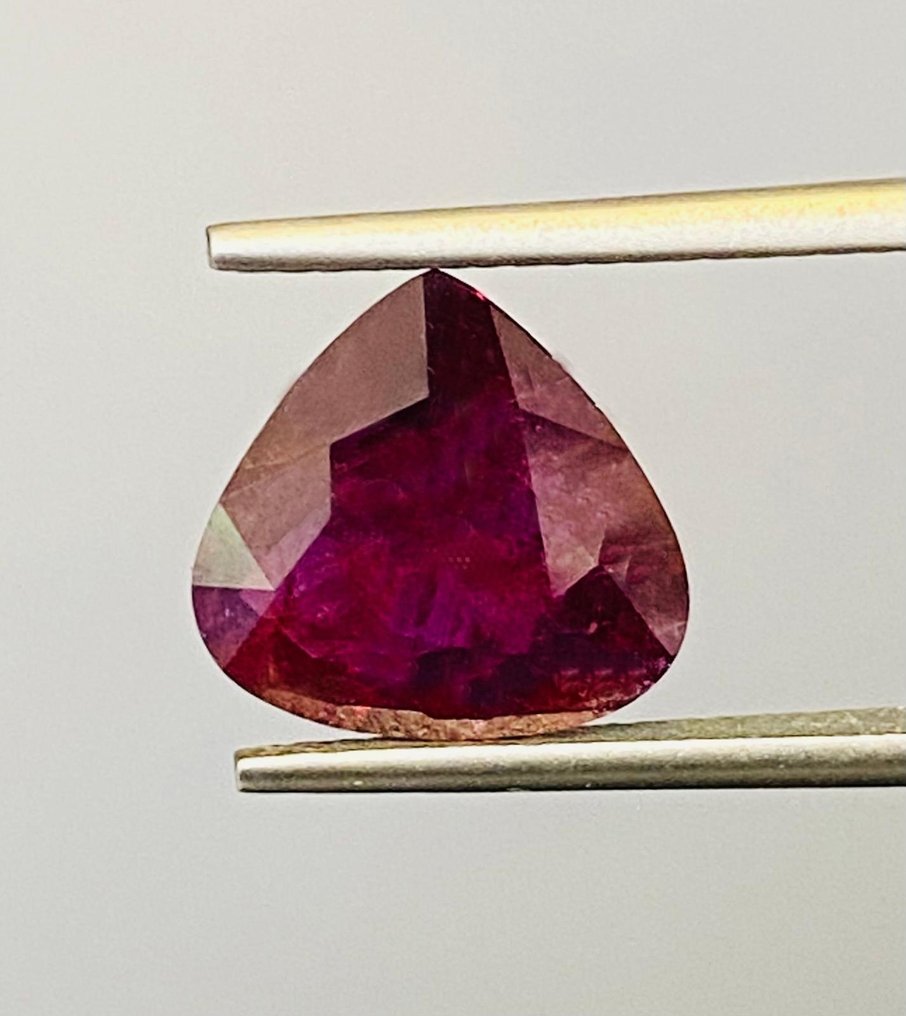 红宝石  - 5.09 ct - 莲花宝石实验室 - 丰富的红色 - 稀有肯尼亚宝石 #1.0