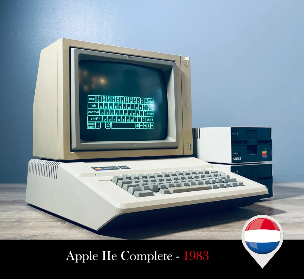 Apple Macintosh IIe Complete + Apple Monitor II + Apple II Original Disks + Apple Diskware Original NEW Software + A - Computador - Com caixa de substituição #1.0