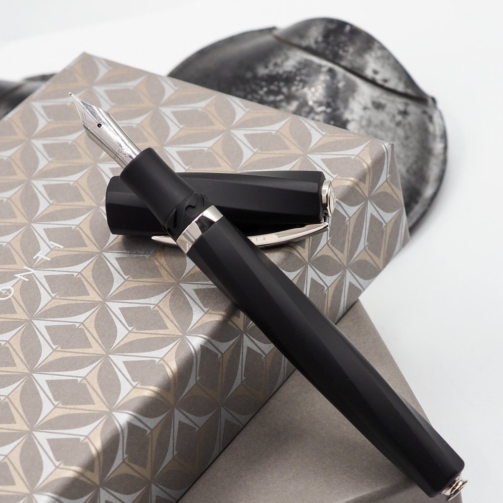 Visconti - Divina Matte Black - Medium - 沒有保留價 - 自來水筆 #2.1