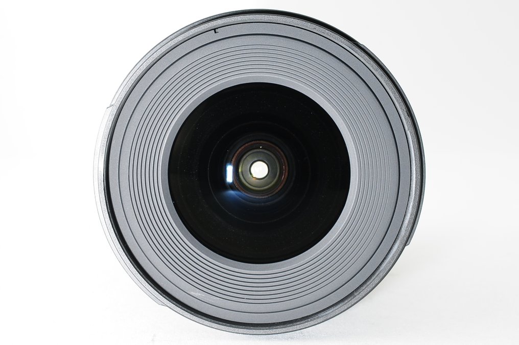 Nikon AF-S DX Nikkor 3.5-4.5/10-24mm G ED [#337] Camera lens #2.1