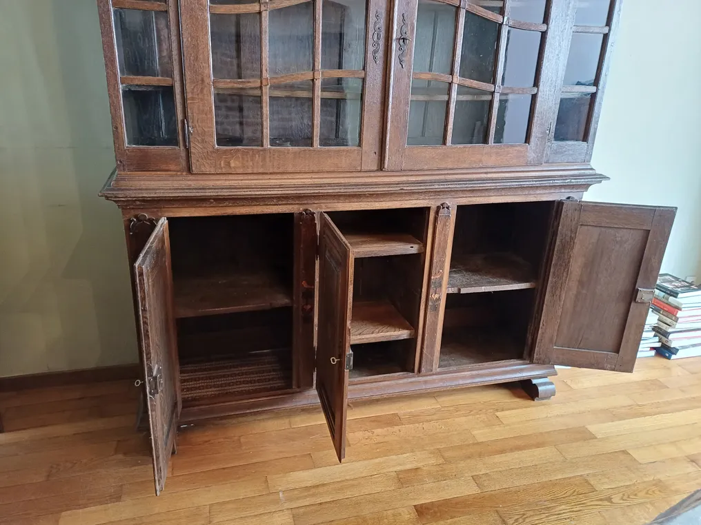 Display cabinet - Oak #2.1