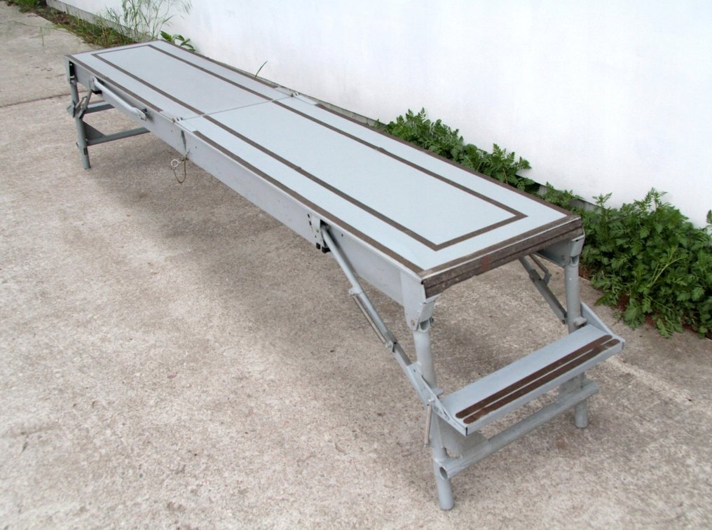 Aviation platform / ladder designed to perform maintenance - 1990-2000 #3.2