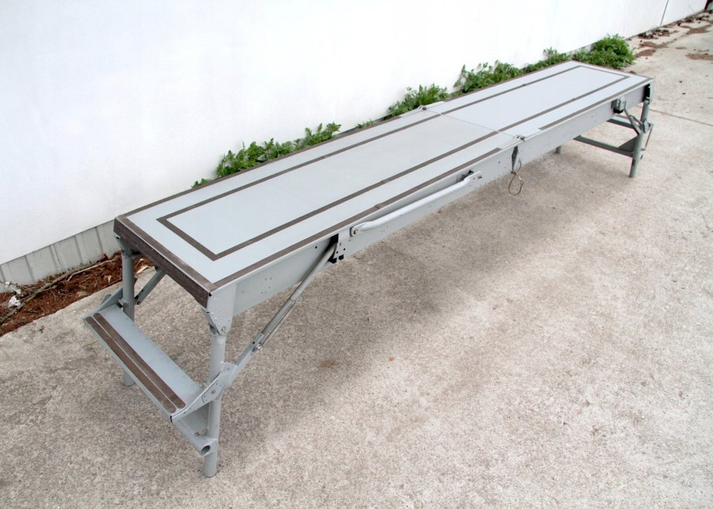 Aviation platform / ladder designed to perform maintenance - 1990-2000 #2.1