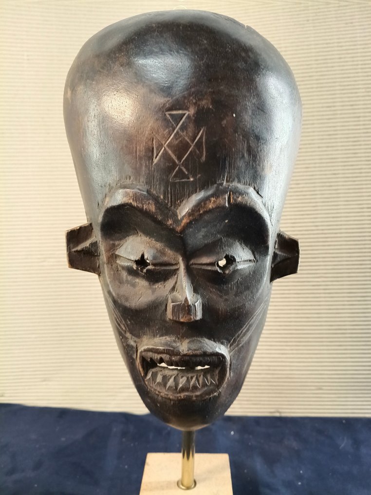 Mask - Chokwe - Angola - Japanese language #1.0