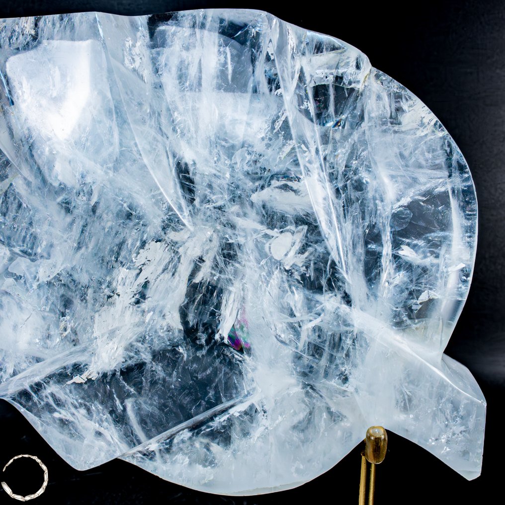 Natural clear quartz in leaf shape An artistic masterpiece from Brazil.- 1182.77 g #3.2
