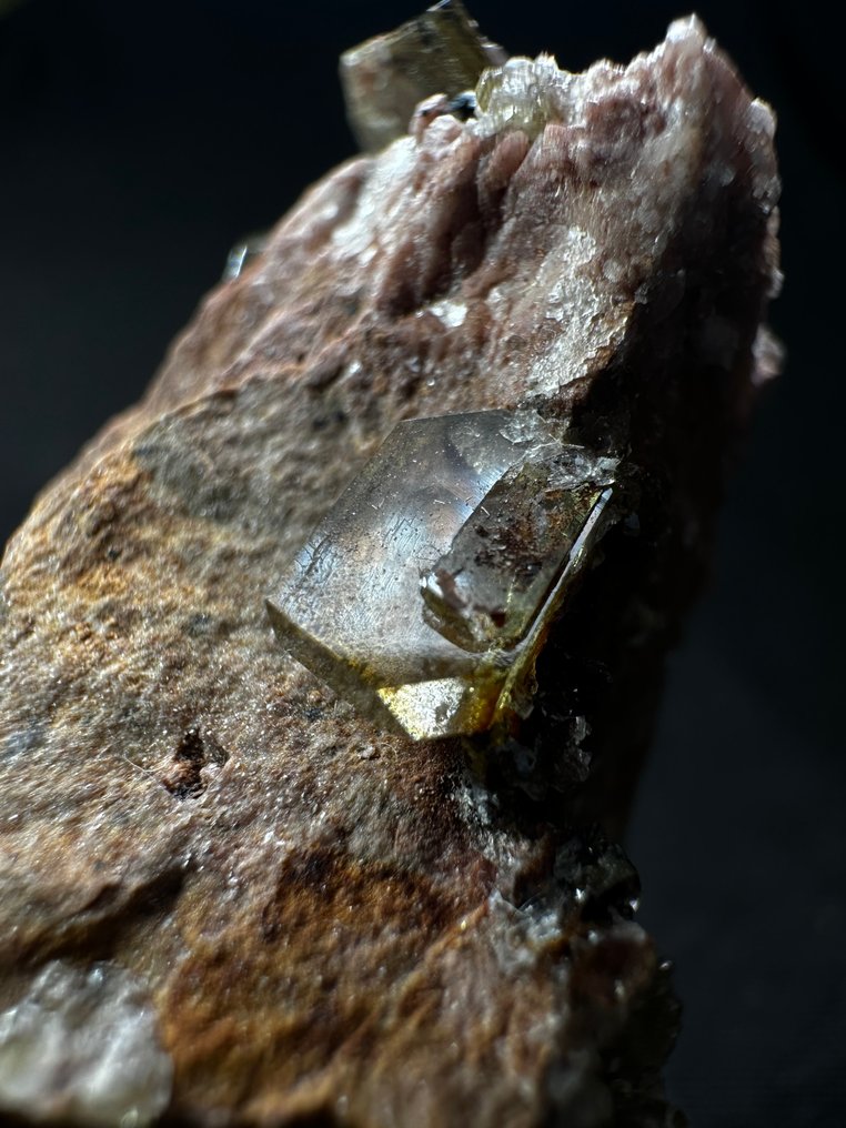 Invisible Barite - extreme transparencies from Cerro Warihuyn Crystals on matrix - Height: 58 mm - Width: 48 mm- 110 g - (1) #1.0