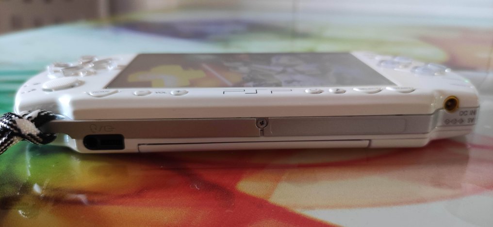 Sony - Super Pack: Playstation SONY PSP 2004 * PSP White Star Wars Special Edition + Battlefront Game + - Console per videogiochi - Pacchetto creato dal venditore. Console revisionata dal venditore. #3.2