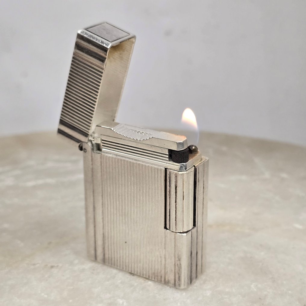 S.T. Dupont - Lighter - L1 Petit. Full Set Box & Papers #1.0