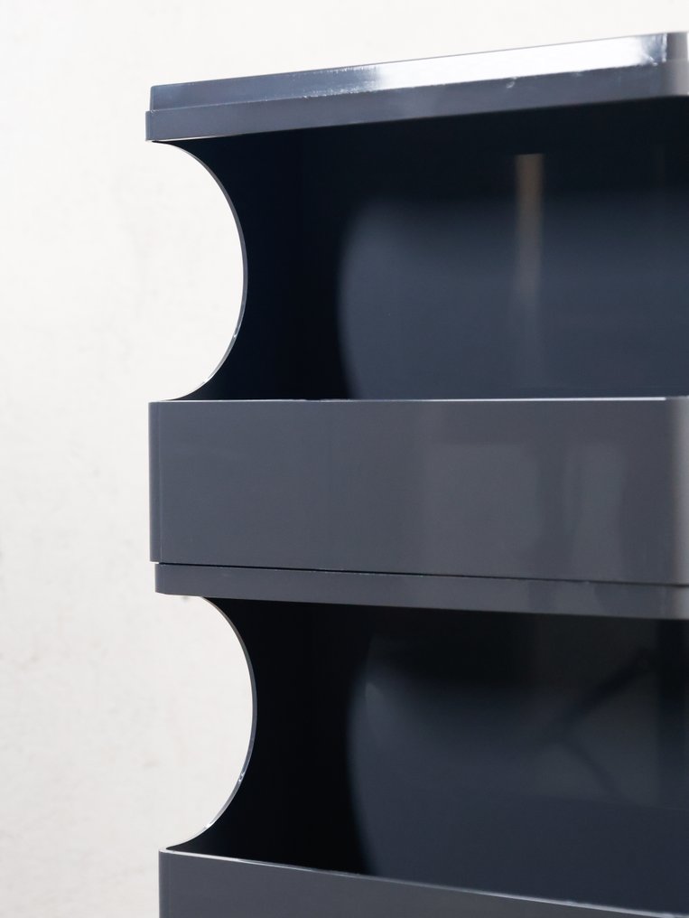 B-Line - Joe Colombo - Rullebord - Boby B45 - Tornado grey - ABS - HELT NY #1.0