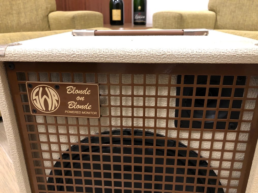 SWR Blonde On Blonde - Numero di oggetti: 1 - Amplificatore per chitarra acustica #4.3