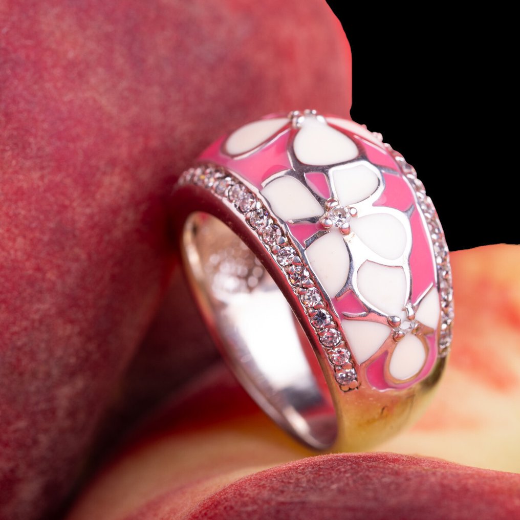 粉色珐琅银戒指，饰有花卉和水晶 - 高度: 14 mm - 闊度: 25 mm- 7.6 g #4.3
