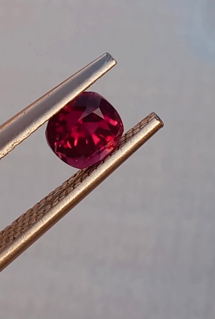 1 pcs  红色 红宝石  - 1.38 ct - 美国宝石研究院（GIA） #4.3