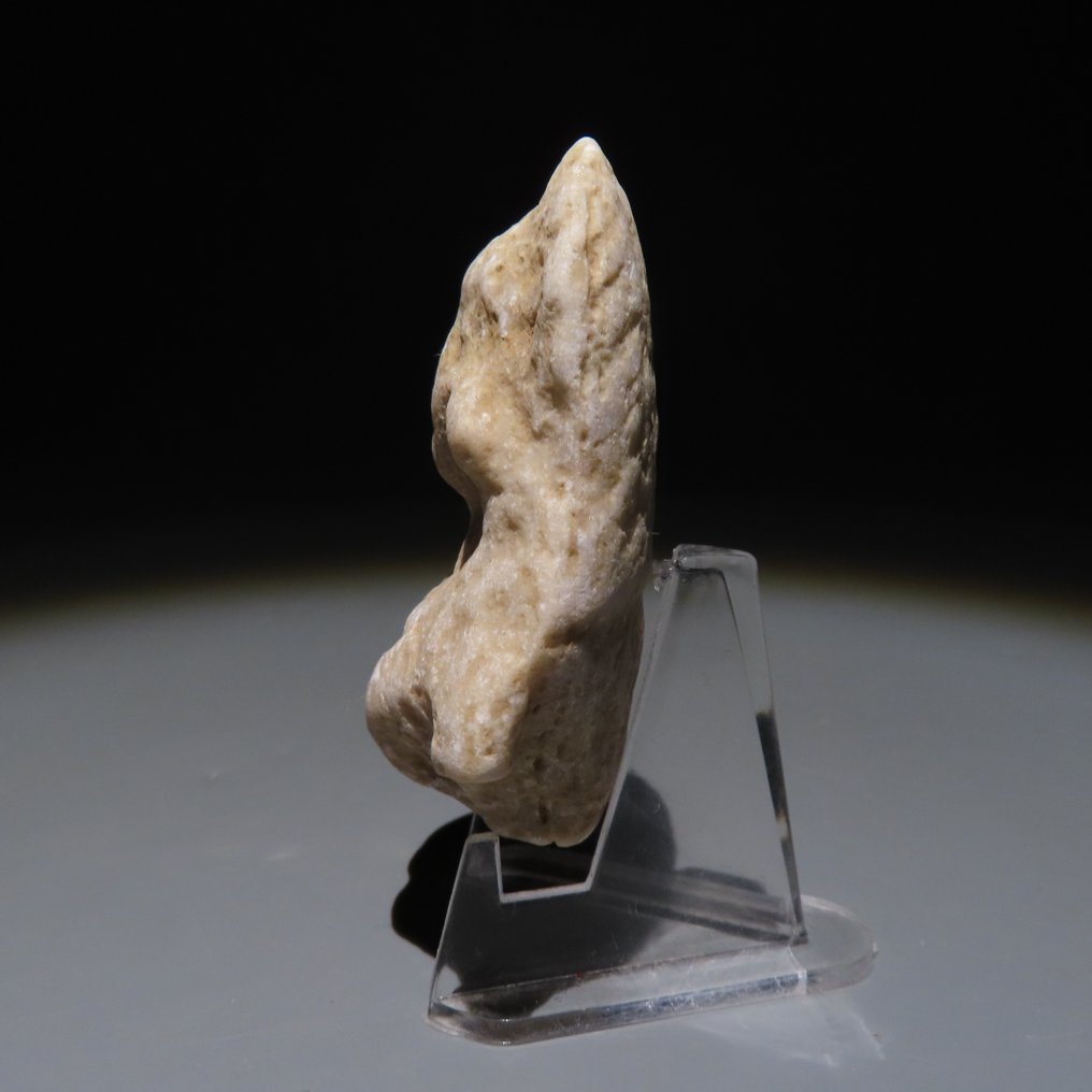 萨尔德里，白沙瓦 石 图。公元前200-100年。高5.3厘米。 #4.3