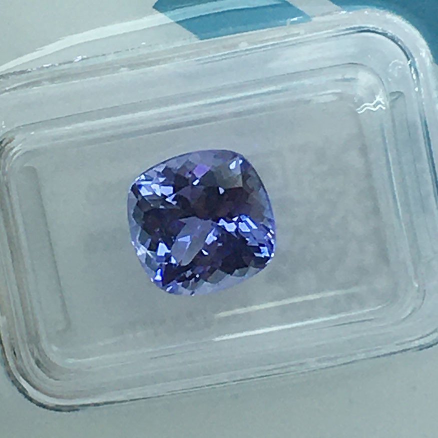 没有保留价 - 1 pcs  紫罗兰色 坦桑石  - 2.87 ct - 国际宝石研究院（IGI） - 8mm 方形切割坦桑石 #3.2