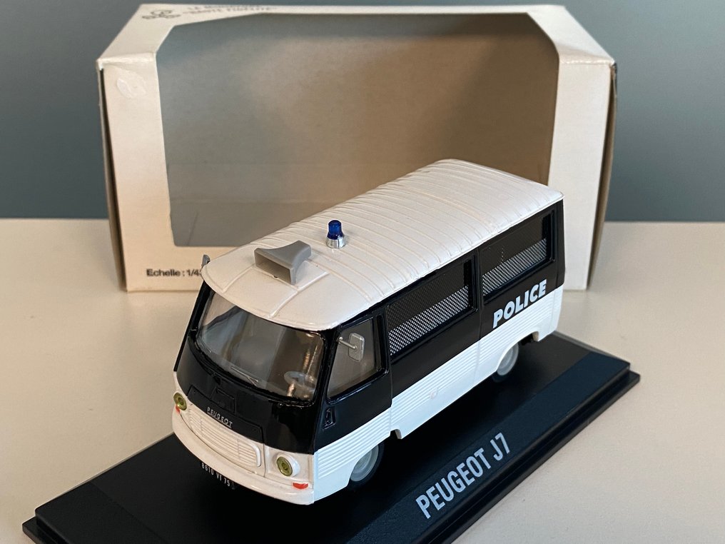 Norev 1:43 - Model furgonetă - Peugeot J7 Police 1965 - Superb model în ediție limitată și epuizată #1.0