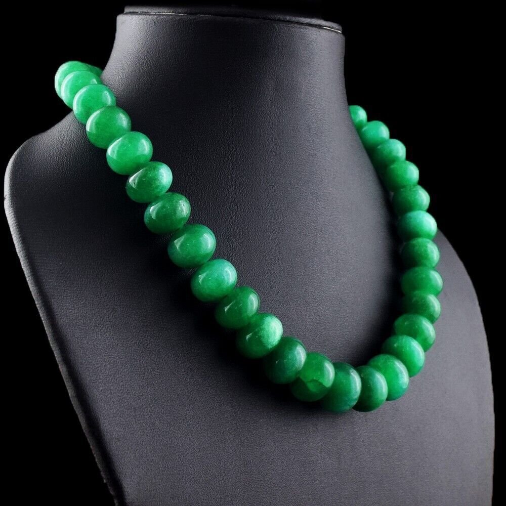 Echt mooie ketting met handgemaakte smaragdgroene ronde vlakke kralen - 846 karaat. Sieraden- 169.2 g - (1) #4.3