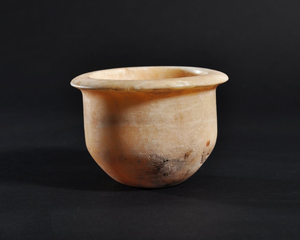 Bactrian Alabaster Vessel - 7.4 cm #4.3