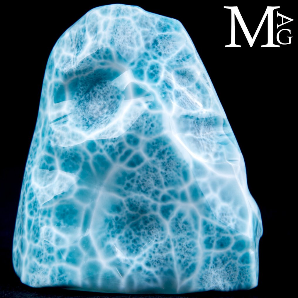 Celestial Wonder: Larimar Specimens Extra Quality Larimar, Dominican Republic. - Height: 65 mm - Width: 58 mm- 118 g #2.1