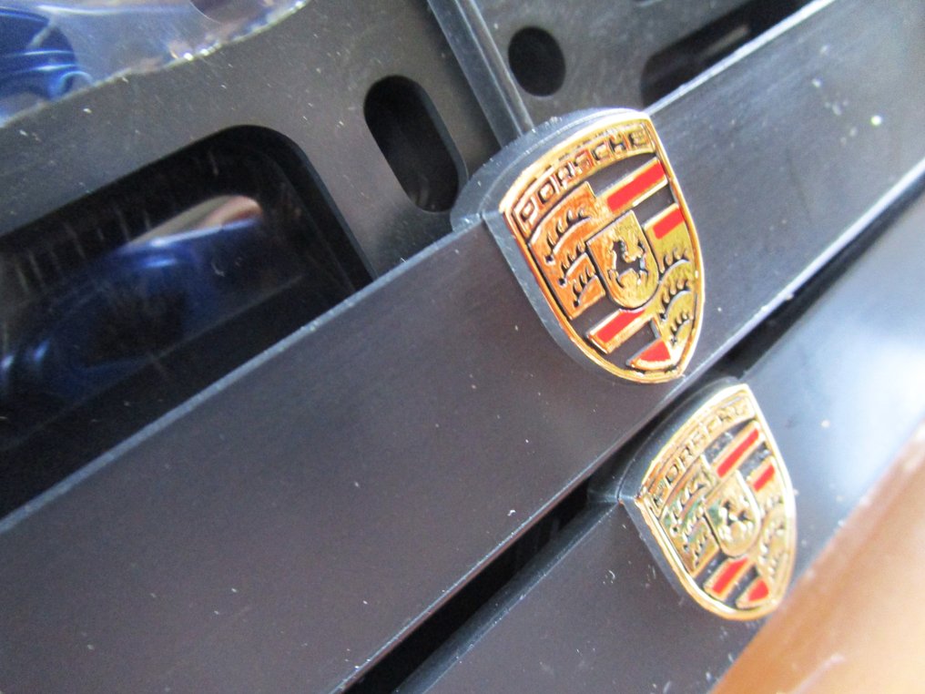 Number plate - Porsche - 2x license plate holder with 3D PORSCHE silver letters+gold logos #4.3