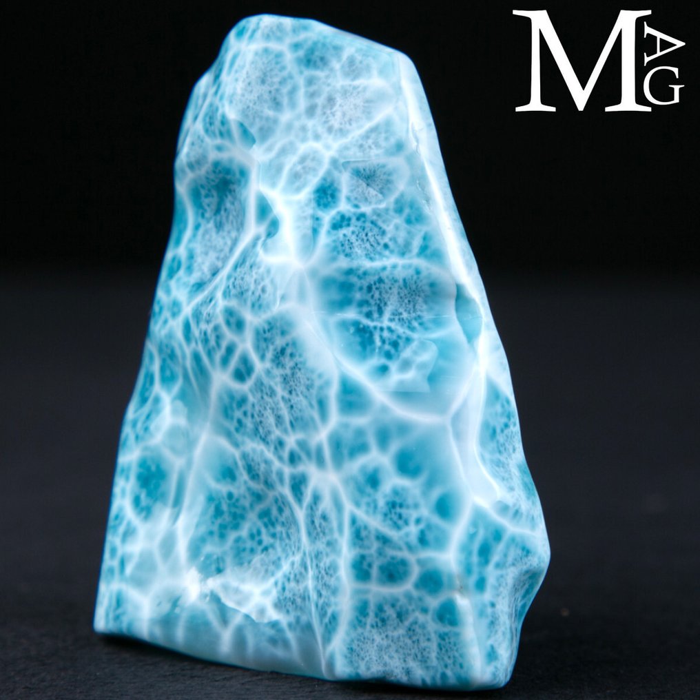 Celestial Wonder: Larimar Specimens Extra Quality Larimar, Dominican Republic. - Height: 65 mm - Width: 58 mm- 118 g #4.3