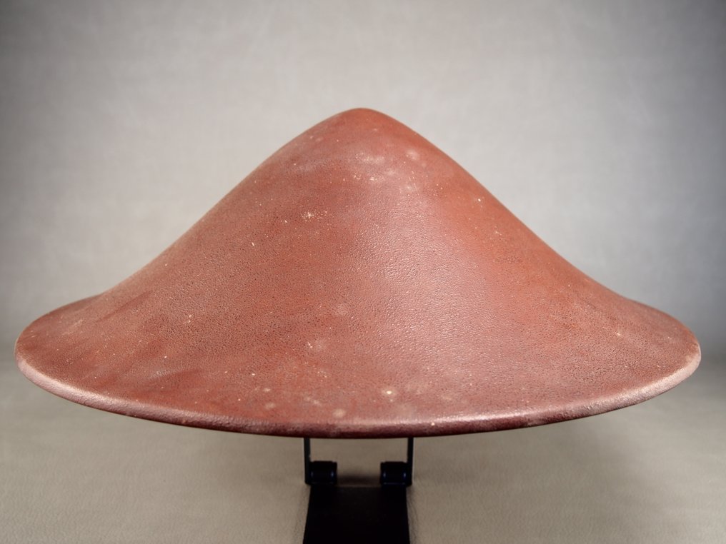 Τζίνγασα με μοτίβο απόγερα, που ήταν δημοφιλές ανάμεσα στους σαμουράι. Jinkasa με χρυσό makie οικογενειακό σήμα. - 15.2 cm #4.3