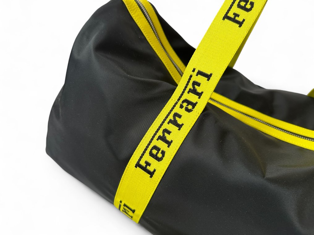Bag - Ferrari - Original Ferrari Duffle Bag - Nylon and Leather Sportsbag - Official Accessory #1.0