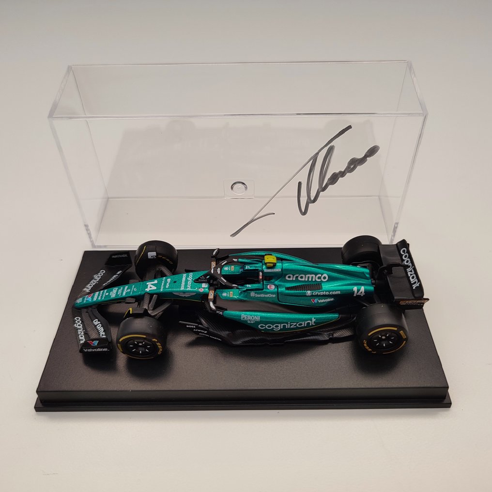 Aston Martin - Fernando Alonso - 2024 - 1/43 méretarányú modellautó #2.1