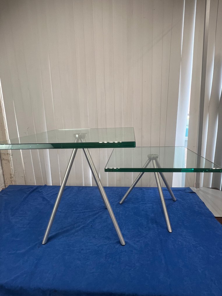 Beek Maupertuus - Nesting tables (2) - 玻璃, 鋁 #1.0