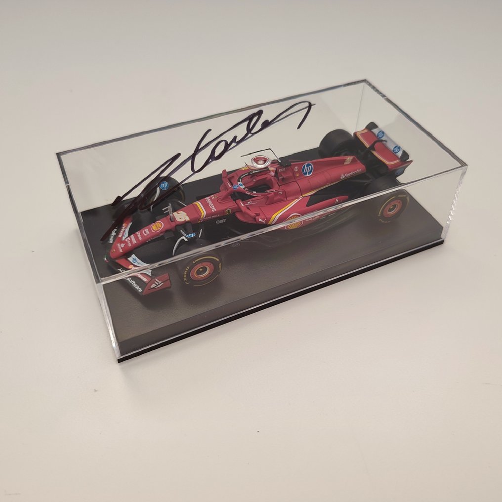 Ferrari - Charles Leclerc - 2024 - 1/43 méretarányú modellautó #4.3