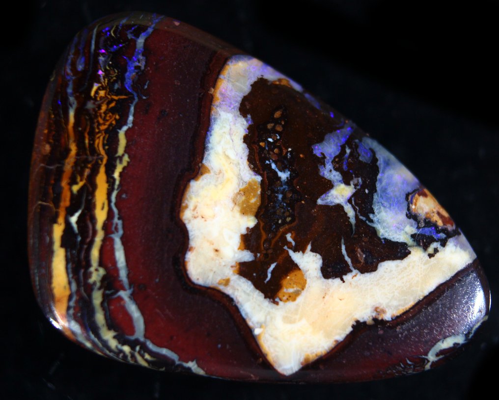 Ct. 20.80 Australian Boulder Opal Polished - Height: 26 mm - Width: 18 mm- 4.16 g #3.2