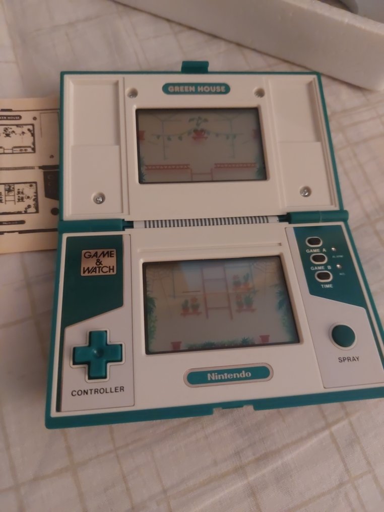 Nintendo - Game & Watch - Multi Screen - Green House (GH-54