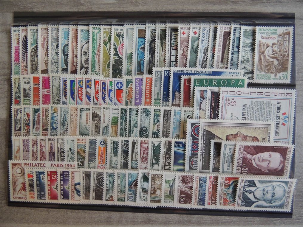 法国 1960/1969 - 全套Yvert # 1230/1620 新品** #3.2