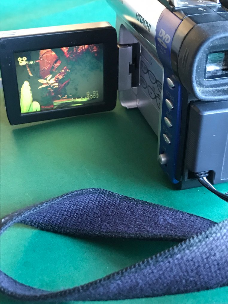 HITACHI DZ-MV350E DVD #1.0