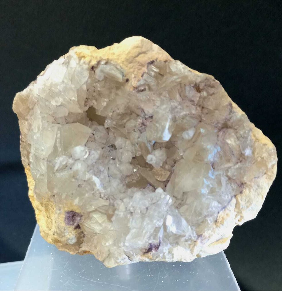 Sulfur Native ruby, sphalerite, Celestine, sulfur, arsenopyrite, quartz, tourmaline. - Height: 45 cm - Width: 45 cm- 2.75 g - (9) #4.3