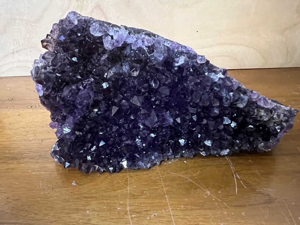 Amethyst Crystal cluster - Height: 4 cm - Width: 12 cm- 1370 g - (1) #1.0
