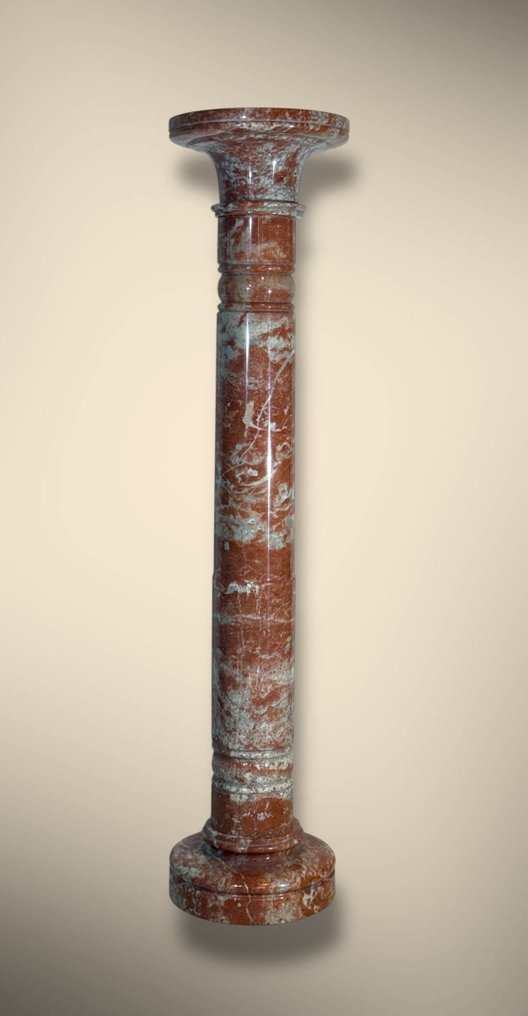 Column - 1940-1950 - Red Marble Capital #2.1