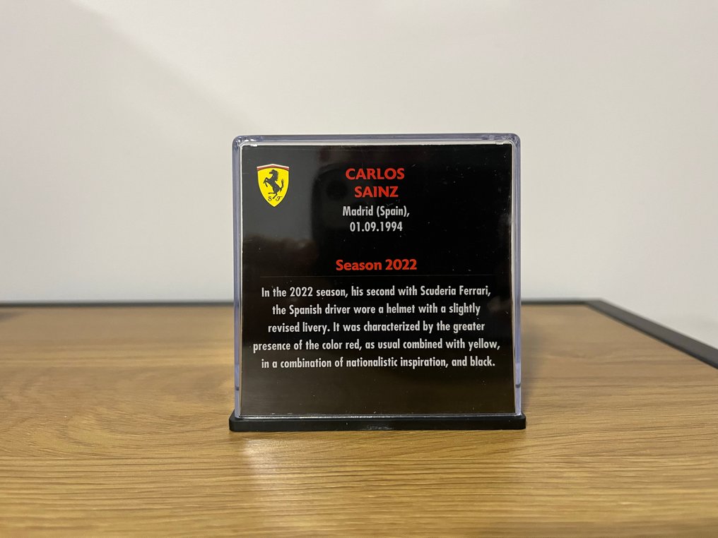 Spark 1:5 - Modelbil - Carlos Sainz 2022 - Ferrari #4.3